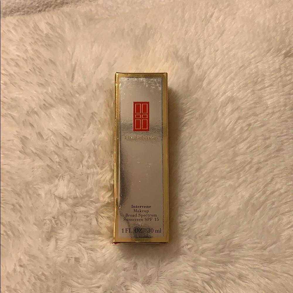 Elizabeth Arden Broad Spectrum Suncreen